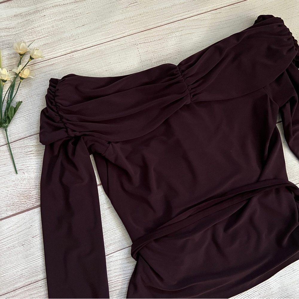EXPRESS Off The Shoulder Long Sleeve Wrap Top - Picture 6 of 15